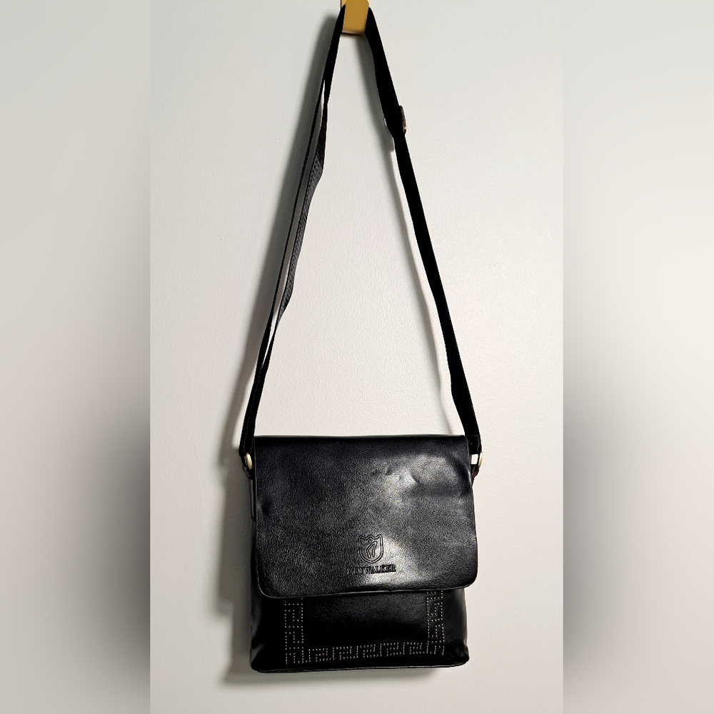 SKYWALKER VINTAGE BLACK GENUINE LEATHER BAG RETRO CROSSBODY. NEW WITHOUT TAG.